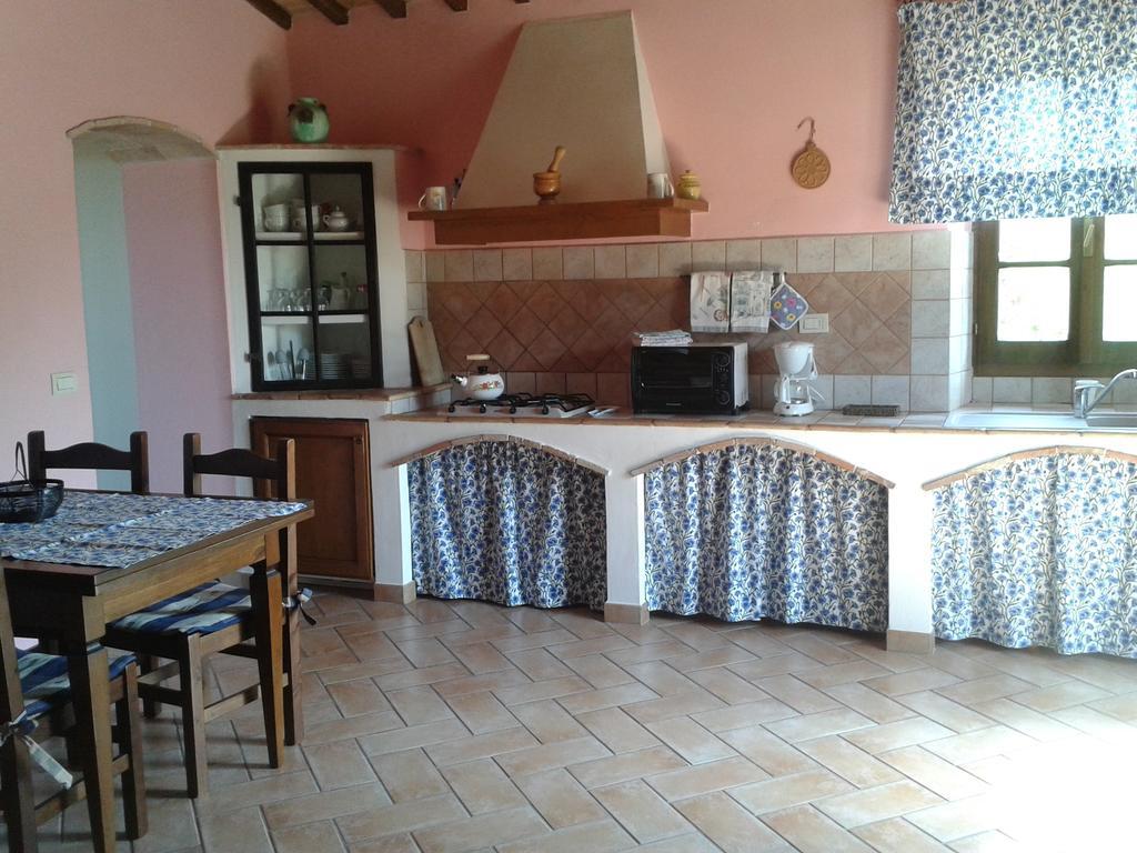 Agriturismo Cantinaccia Di Sopra Pitigliano Kamer foto